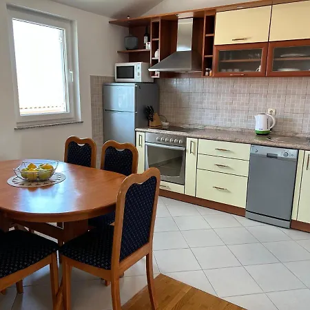 Blue Sun Apartment Malinska Exterior photo