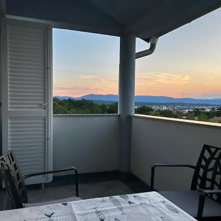 Blue Sun Apartment Malinska Exterior photo
